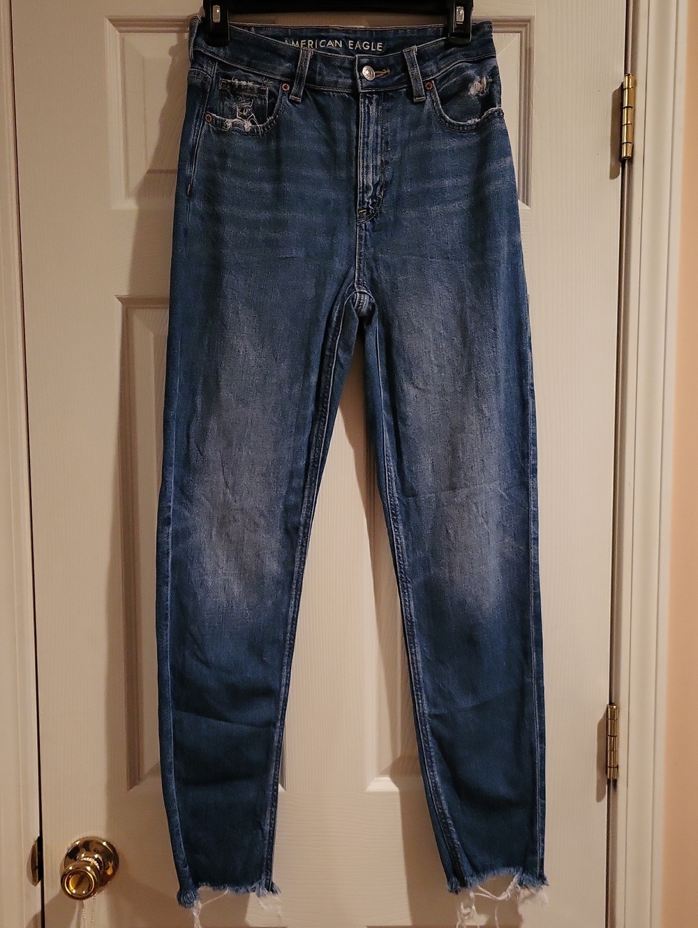 American Eagle Women's Blue Distressed Raw Hem Straight Jeans Size 0